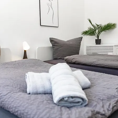 Essen-Kray 01-1 I Monteurwohnung Trio I Wlan, Bettwaesche & Handtuecher, Waschmaschine I Cosyhomes24 *