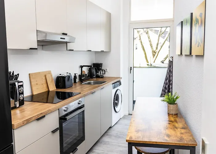 Cosyhomes24 - Top-traffic Connection And Balcony - E01 Apartman