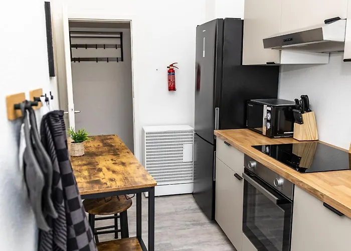 Cosyhomes24 - Top-traffic Connection And Balcony - E01 Essen