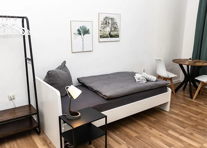 Cosyhomes24 - Top-traffic Connection And Balcony - E01 * Essen