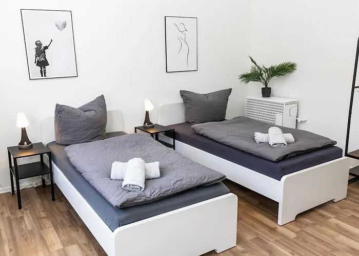 Apartman Cosyhomes24 - Top-traffic Connection And Balcony - E01