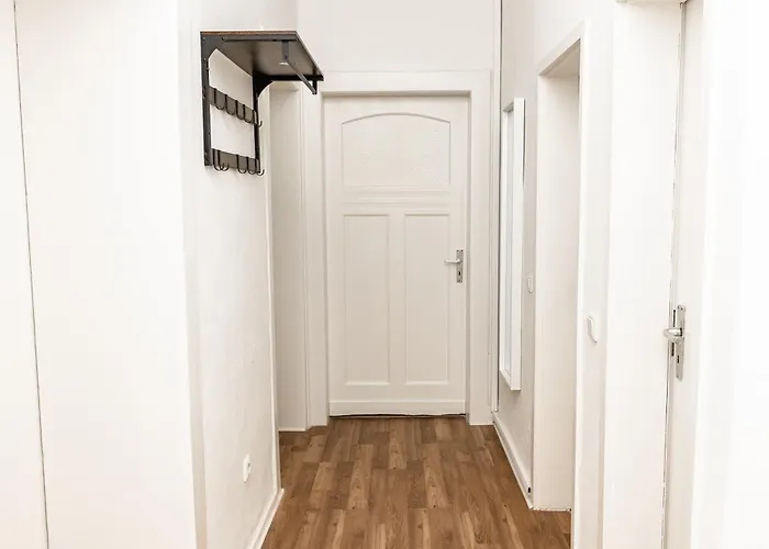 Cosyhomes24 - Top-traffic Connection And Balcony - E01 *